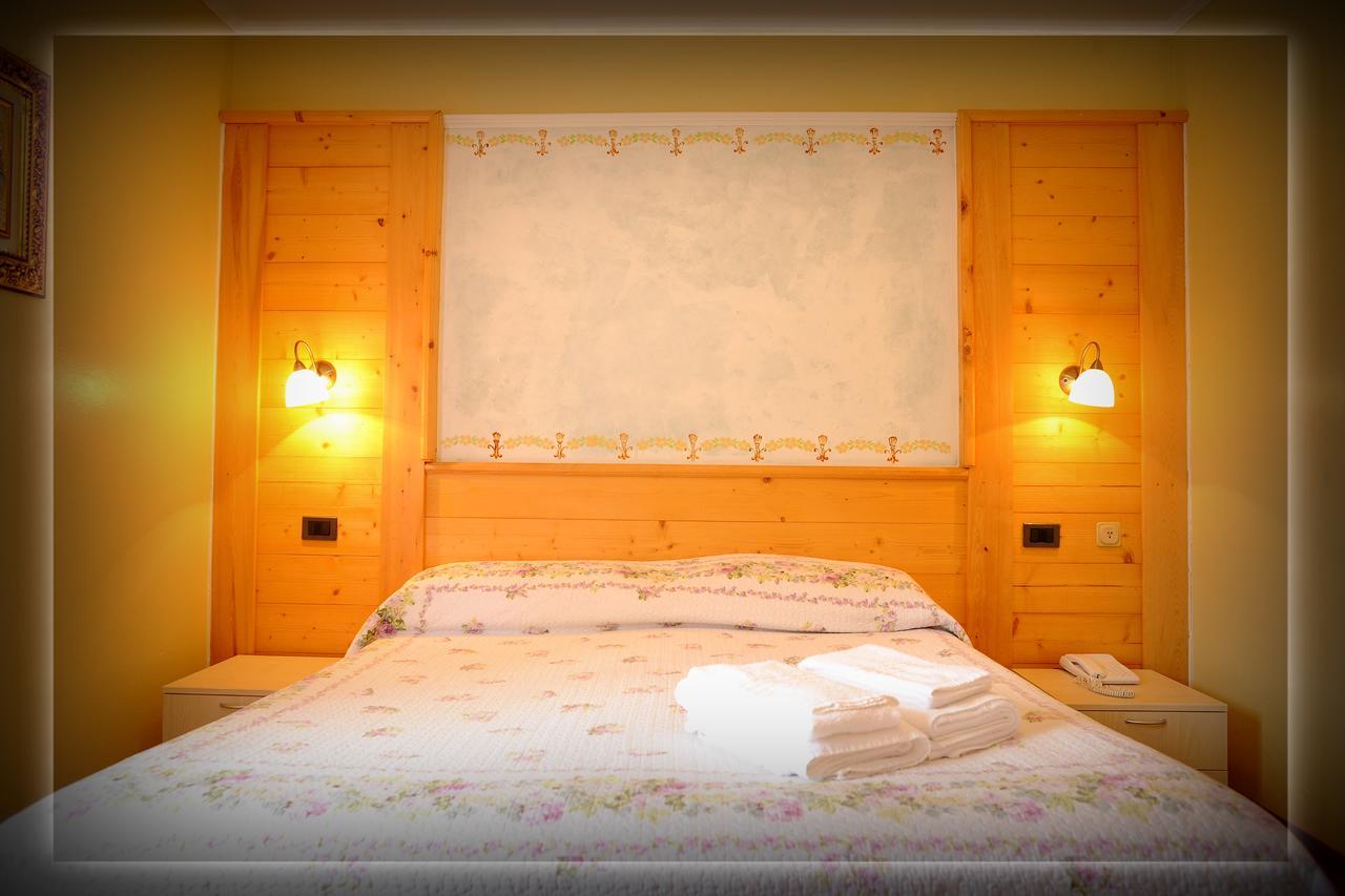 Albergo Genzianella Roncone 외부 사진